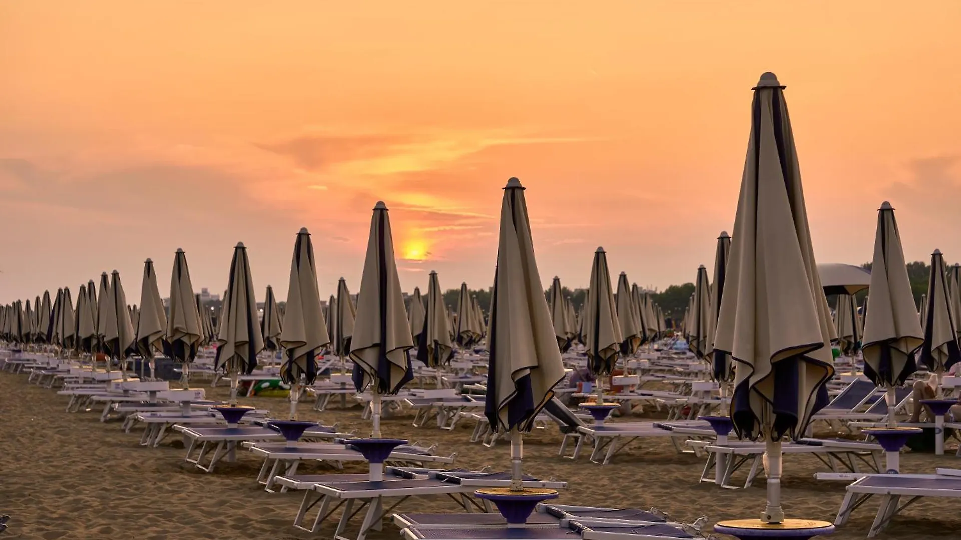 Enjoy The Sea View Of Our Modern Flat - Beahost Apartment Bibione